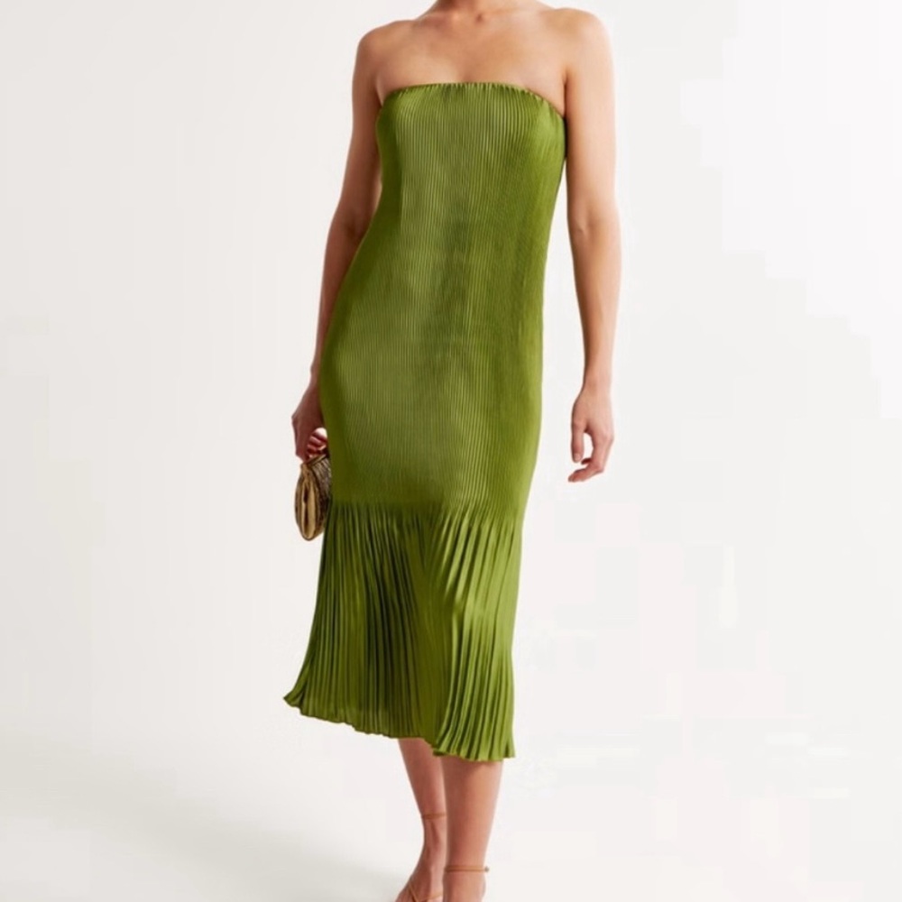 NWT: Abercrombie Giselle Pleat Release Midi Dress - green